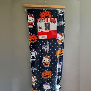 Halloween Hello Kitty Blanket Plush Sz 60" x 70" Cute Costume